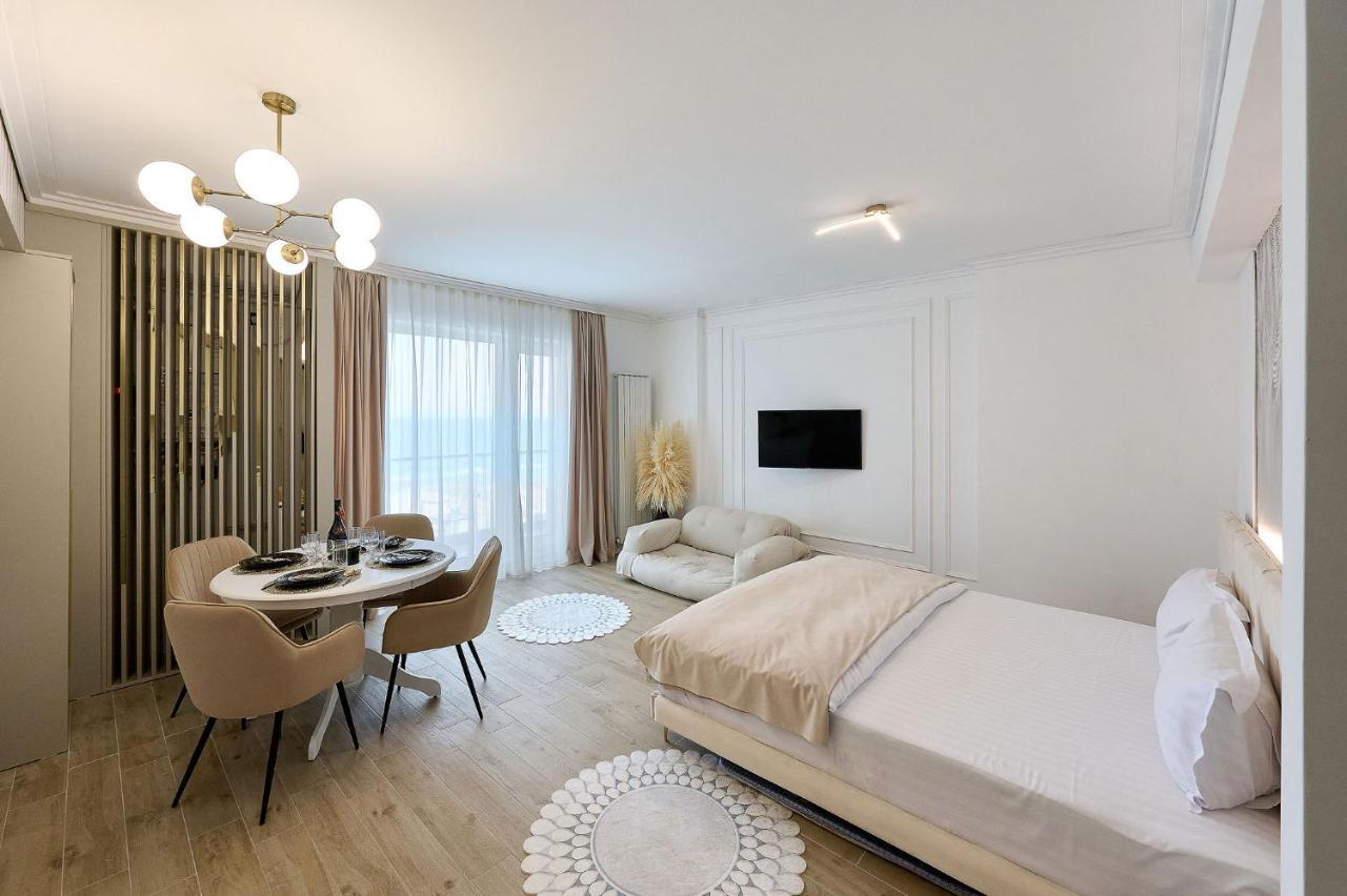 Seaview Luxury Studio In Infinity Beach Resort Mamaia Εξωτερικό φωτογραφία